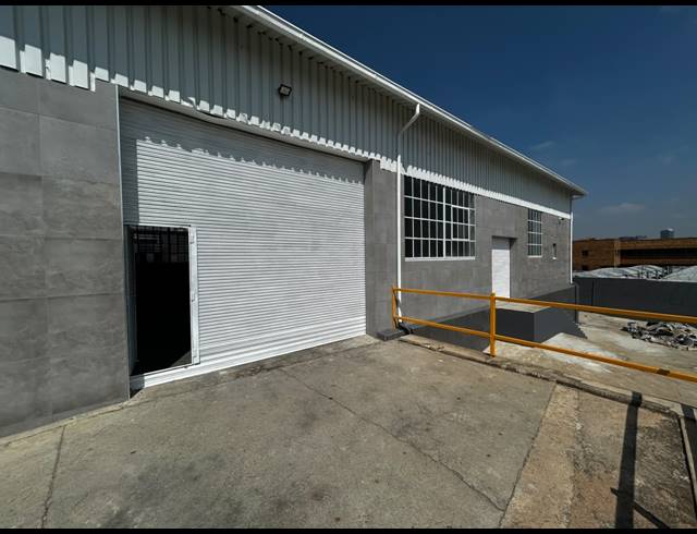 450M² WAREHOUSE TO LET IN WYNBERG